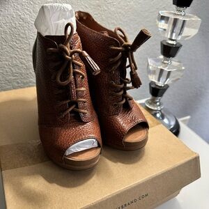 Lucky Brand booties